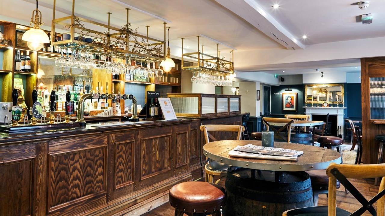 The Wellington Arms - Basingstoke-Reading Hotel Heckfield ภายนอก รูปภาพ